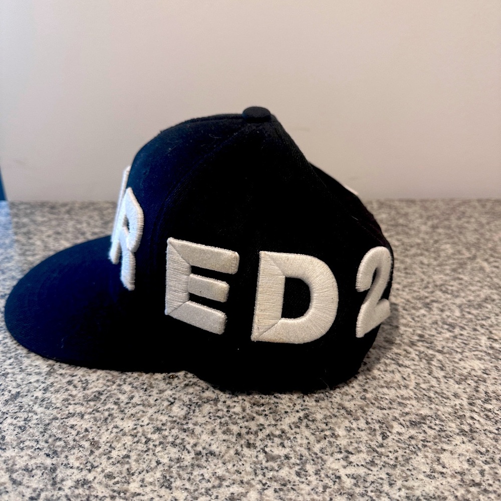 DSQUARED2 embroidered hat